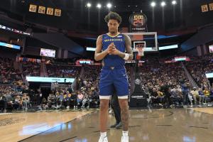 天生勇士？11号秀伦德博格两场夏联三分合计9中7 命中率77.8%