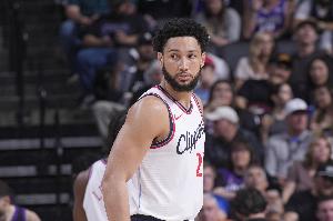 错失冠军！西蒙斯去年夏天拒绝尼克斯合同 现在想回NBA无人问津